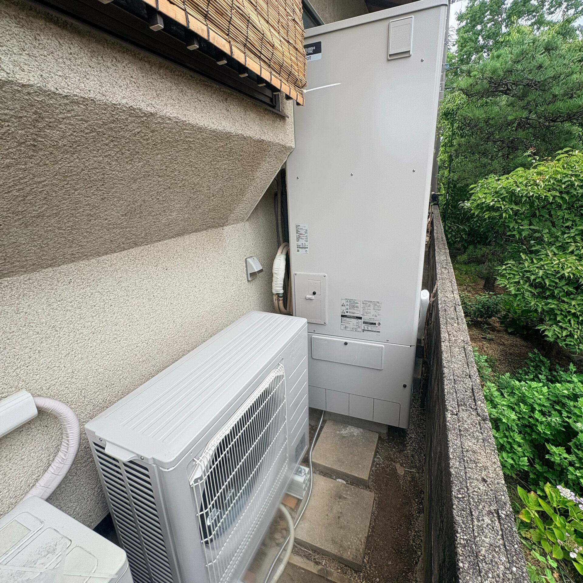 大阪府にてエコキュートの交換工事をおこないました