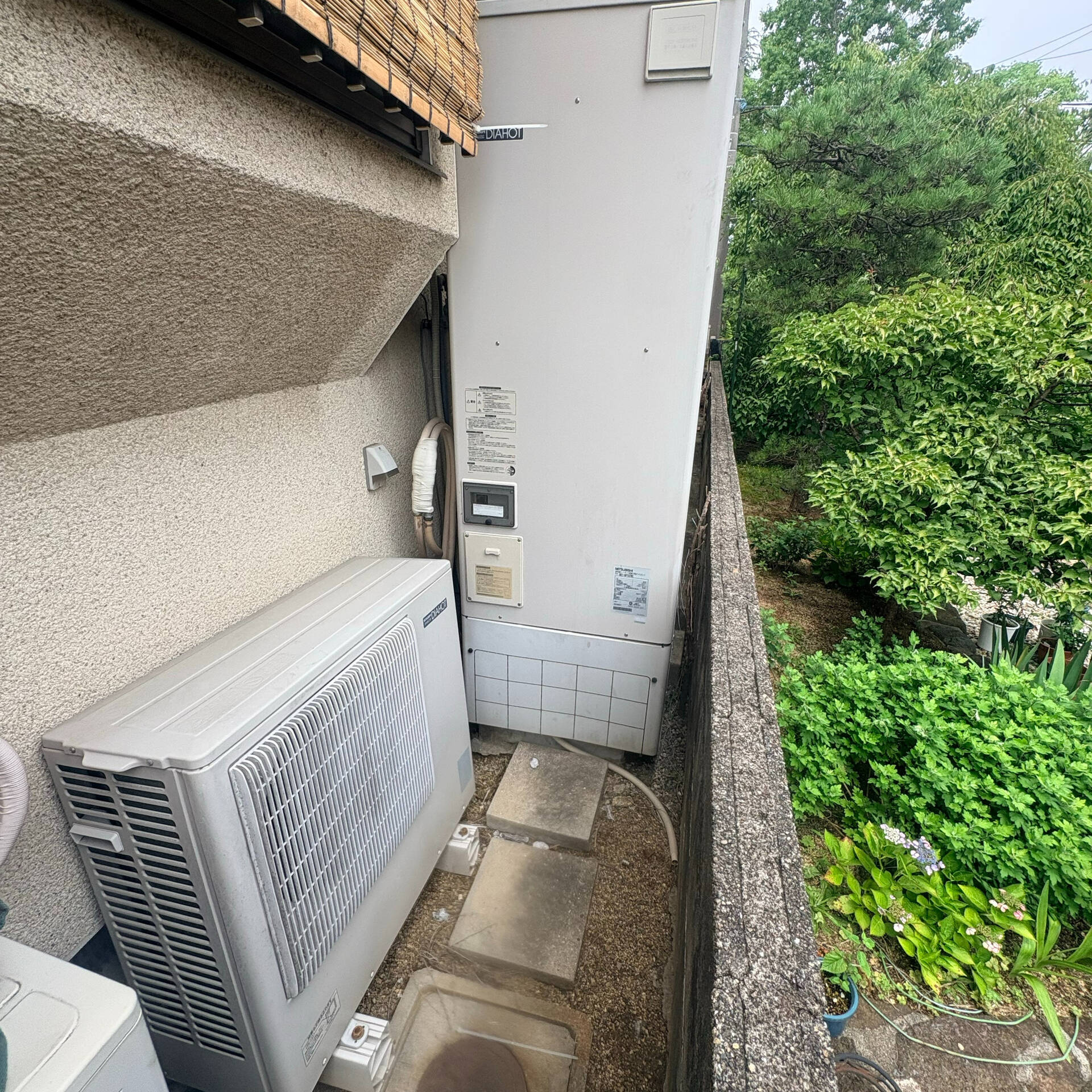 大阪府にてエコキュートの交換工事をおこないました