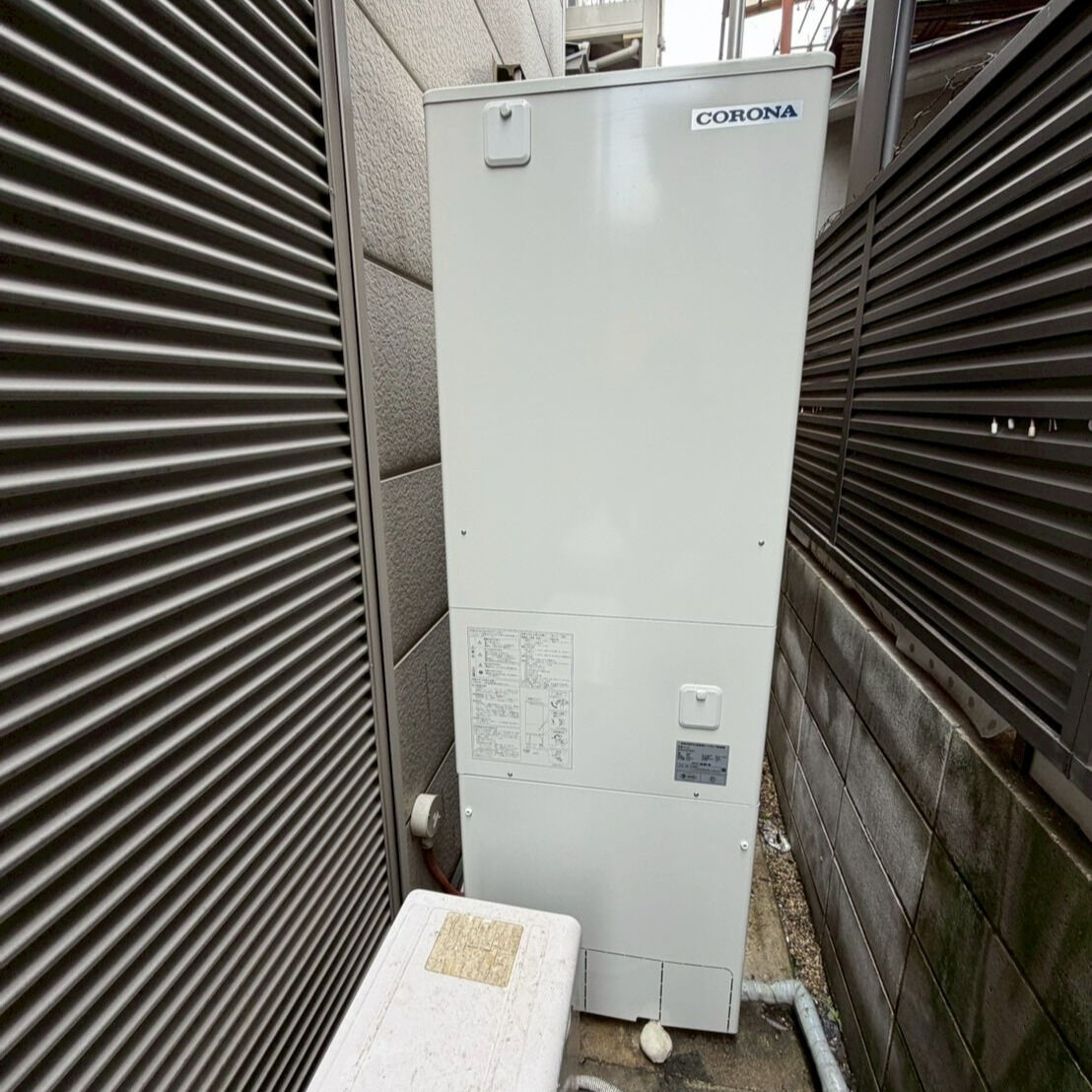 京都府内にて電気温水器からエコキュートへの交換工事をおこない