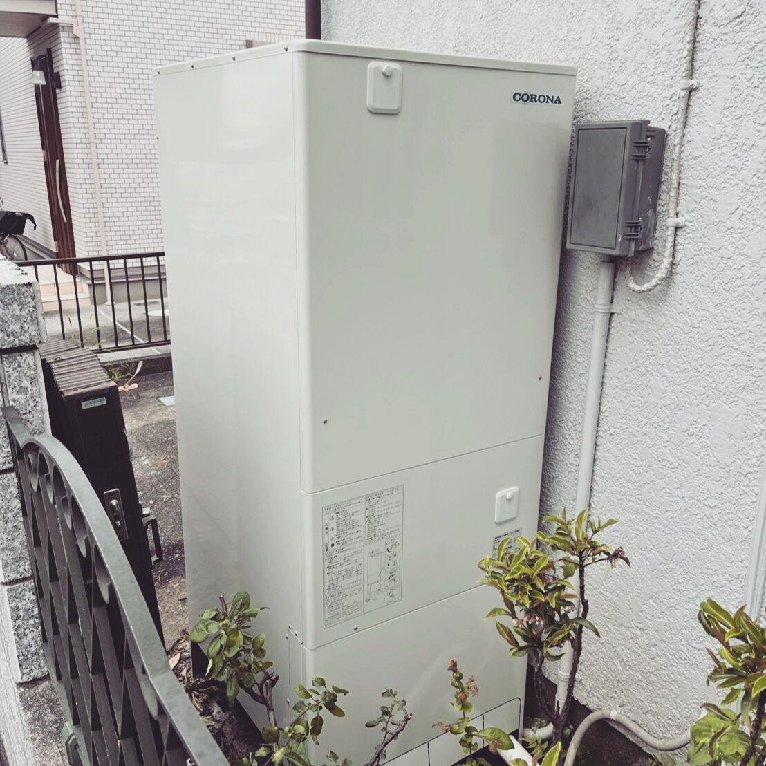 東京都にて電気温水器からエコキュートへの入替え工事をおこない