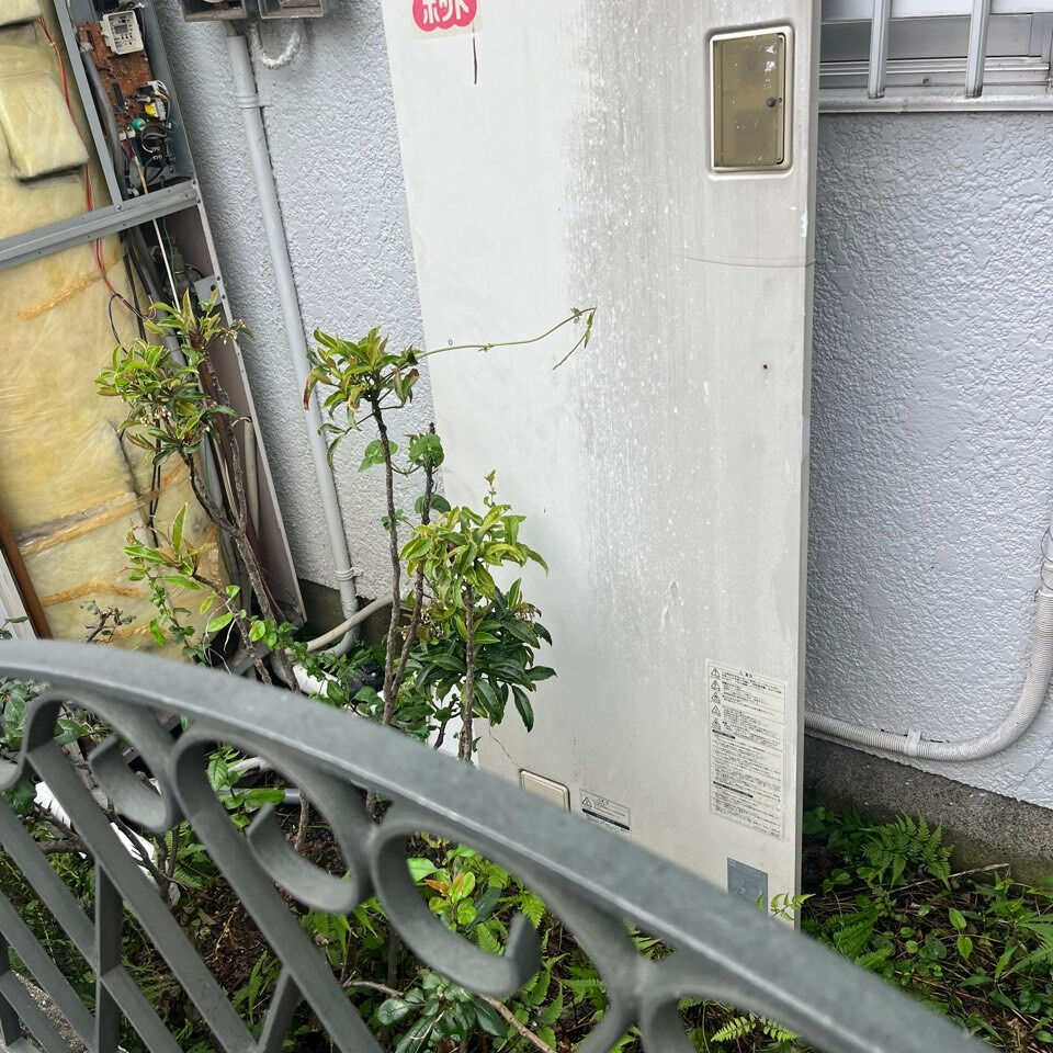 東京都にて電気温水器からエコキュートへの入替え工事をおこない