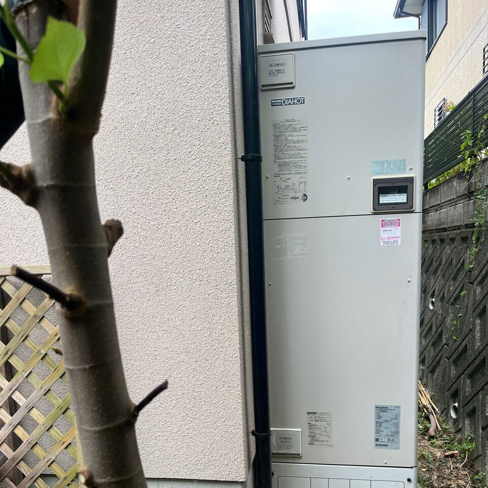 兵庫県にて電気温水器からエコキュートへの交換工事をおこないま