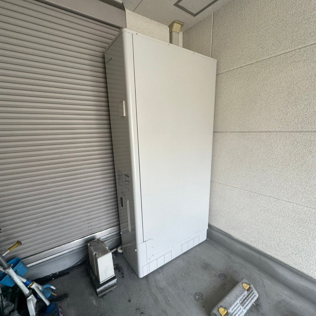 大阪府にてエコキュートの交換工事をおこないました