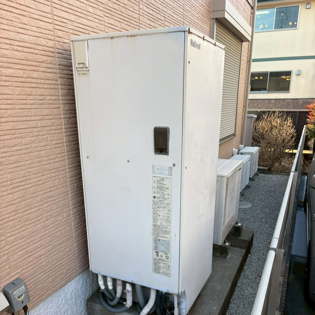 東京都内でエコキュートの交換工事をおこないました